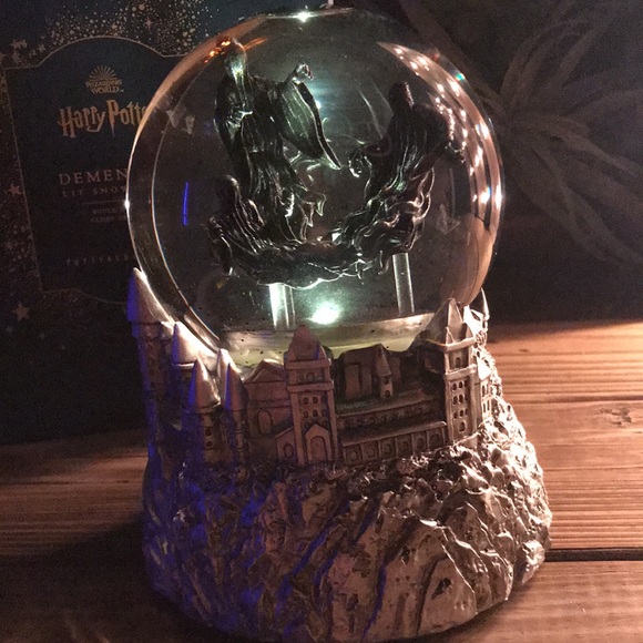 Pottery Barn Teen Harry Potter Flying and Whirling Dementors Snowglobe - Picture 8 of 17